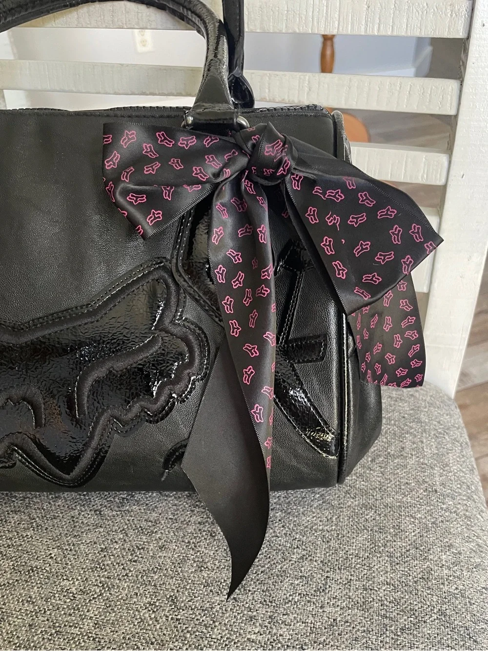 Vintage Y2K RARE FOX Racing Black Handbag  satchel Purse with Pink Logo Ribbon